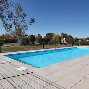  Appartement La Campagne Romantique - Avec Entree Autonome, Clim Neuve, Parking Prive & Sa Piscine ! -
